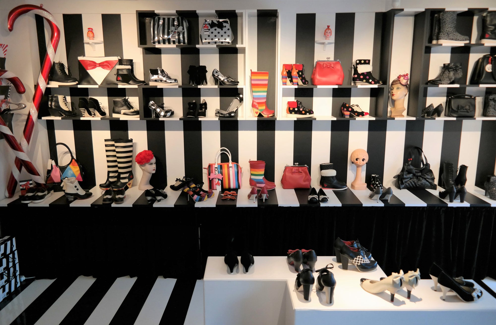 LIFE @ LOLA RAMONA - It’s beginning to look a lot like Christmas