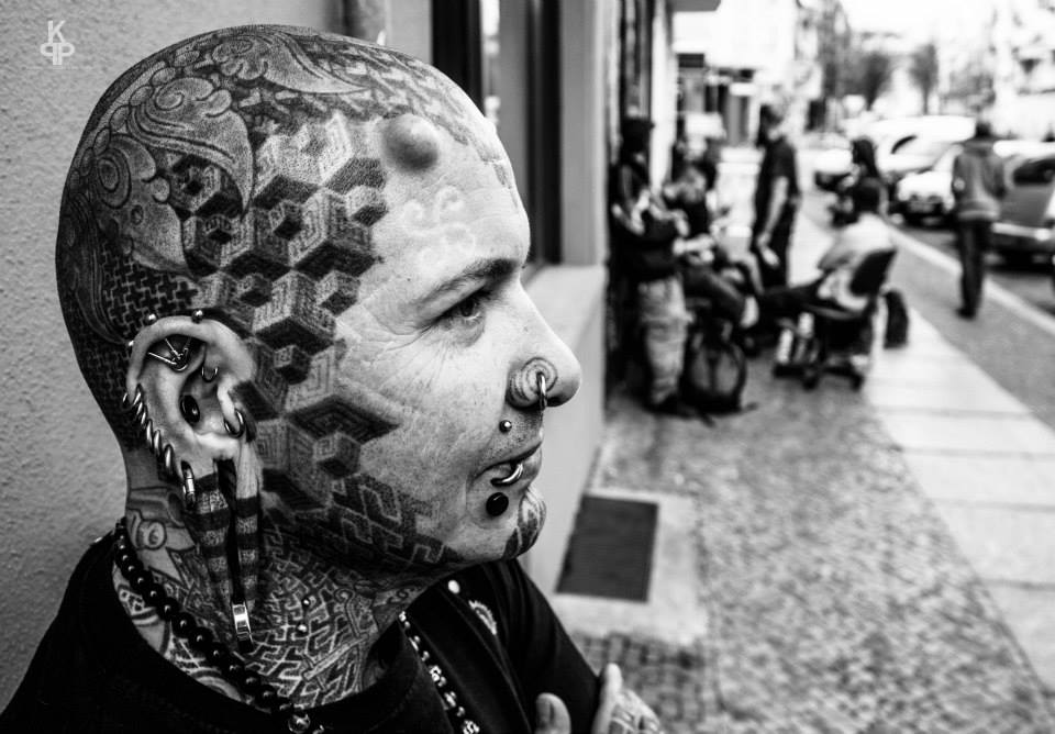 Muffe - Skin deep self expression