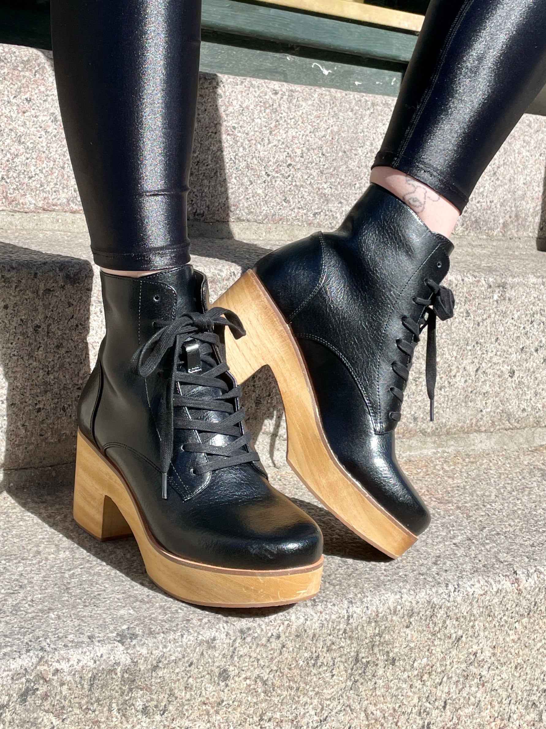 Sanita Wood-Colo Plateau Boot Black