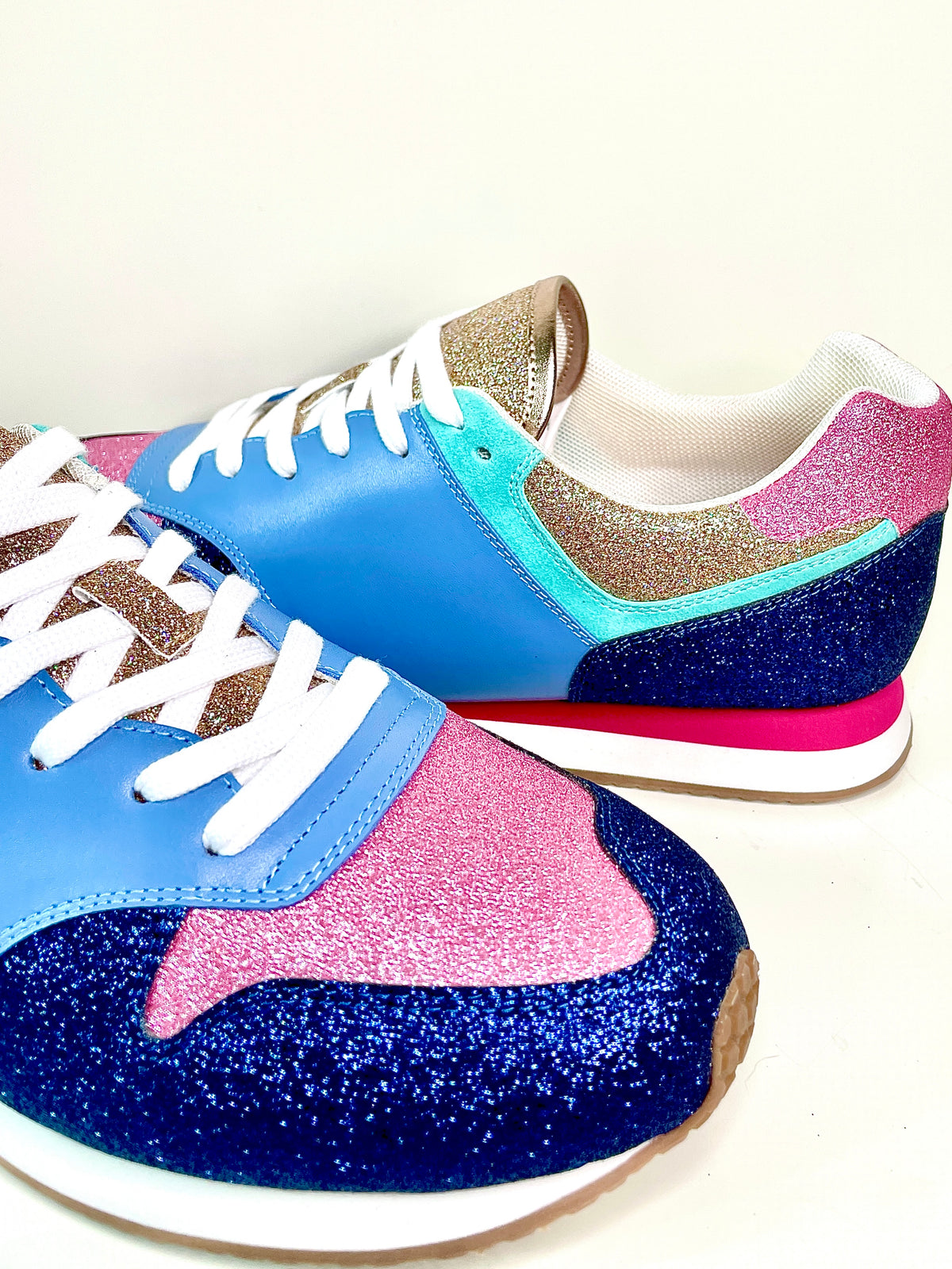 Serena | UNICORN Bubble Gum