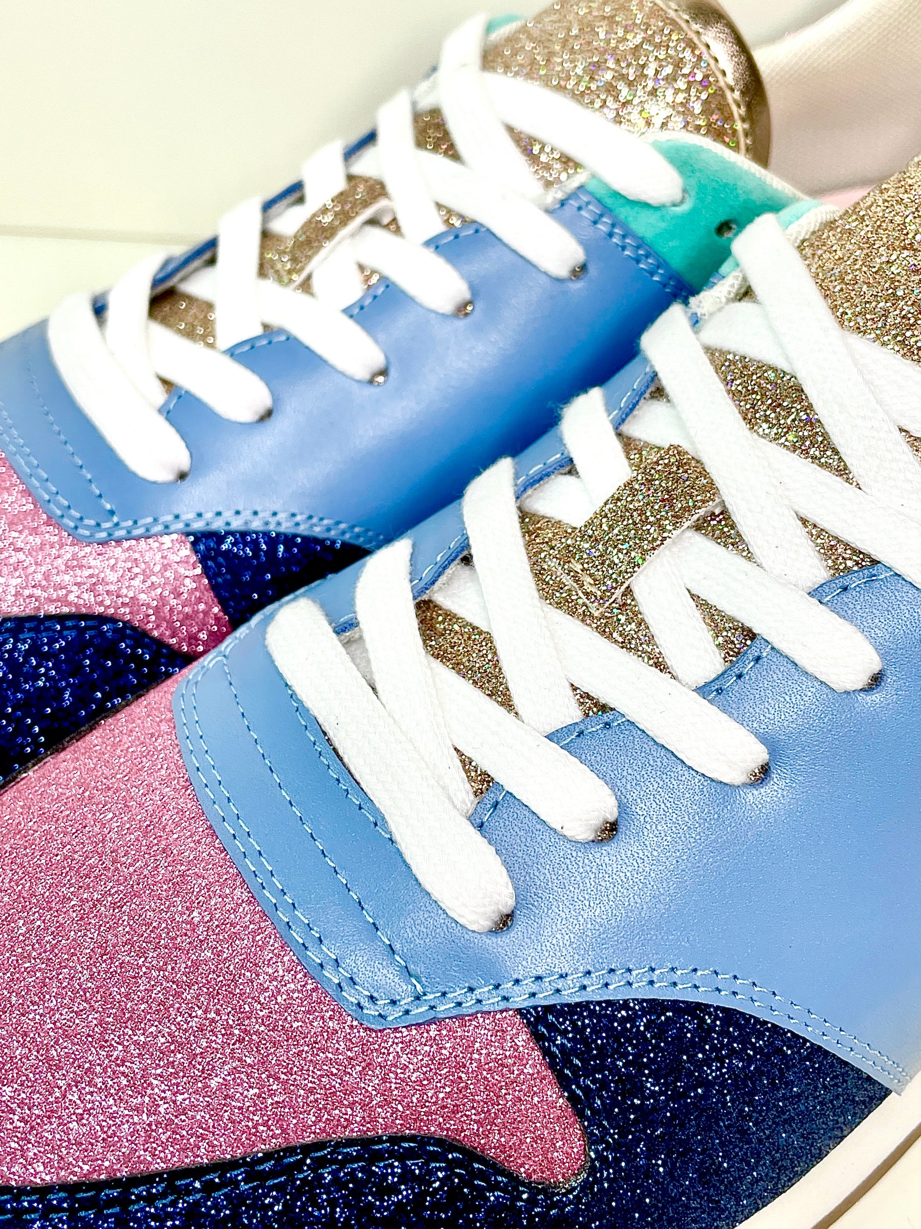 Serena | UNICORN Bubble Gum