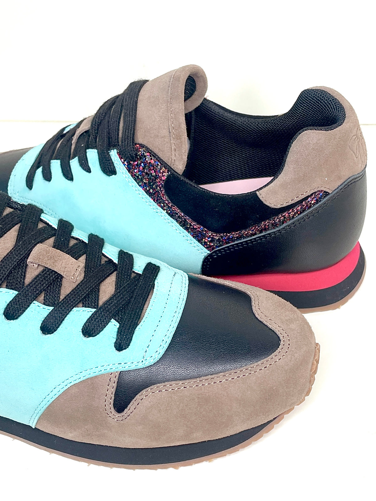 Serena | UNICORN Mint Chocolate