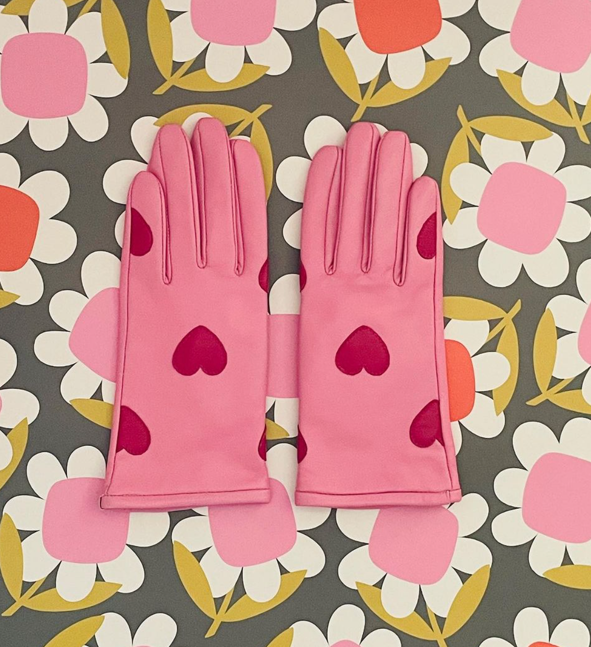 Pink heart gloves