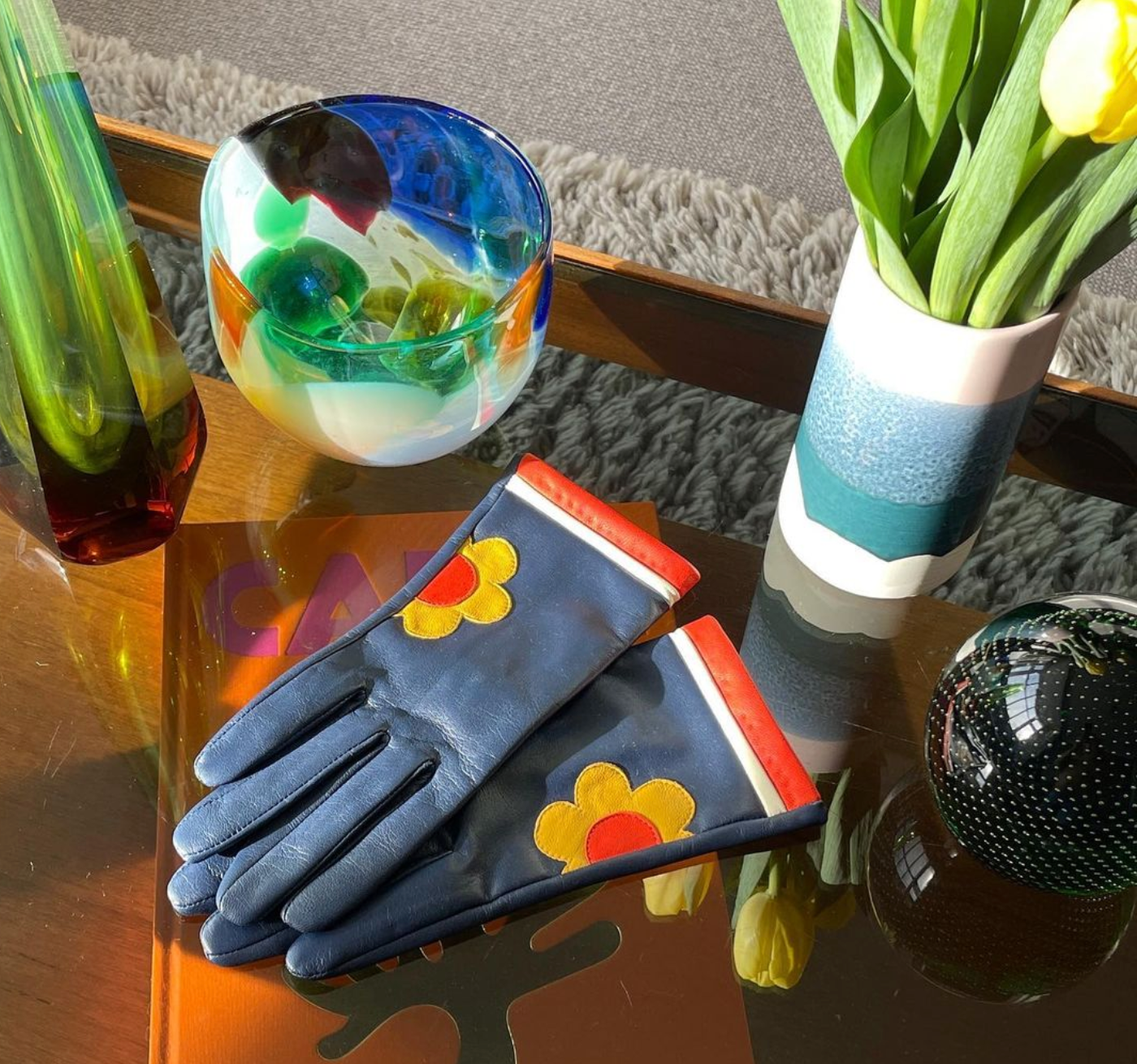 Navy Daisy gloves