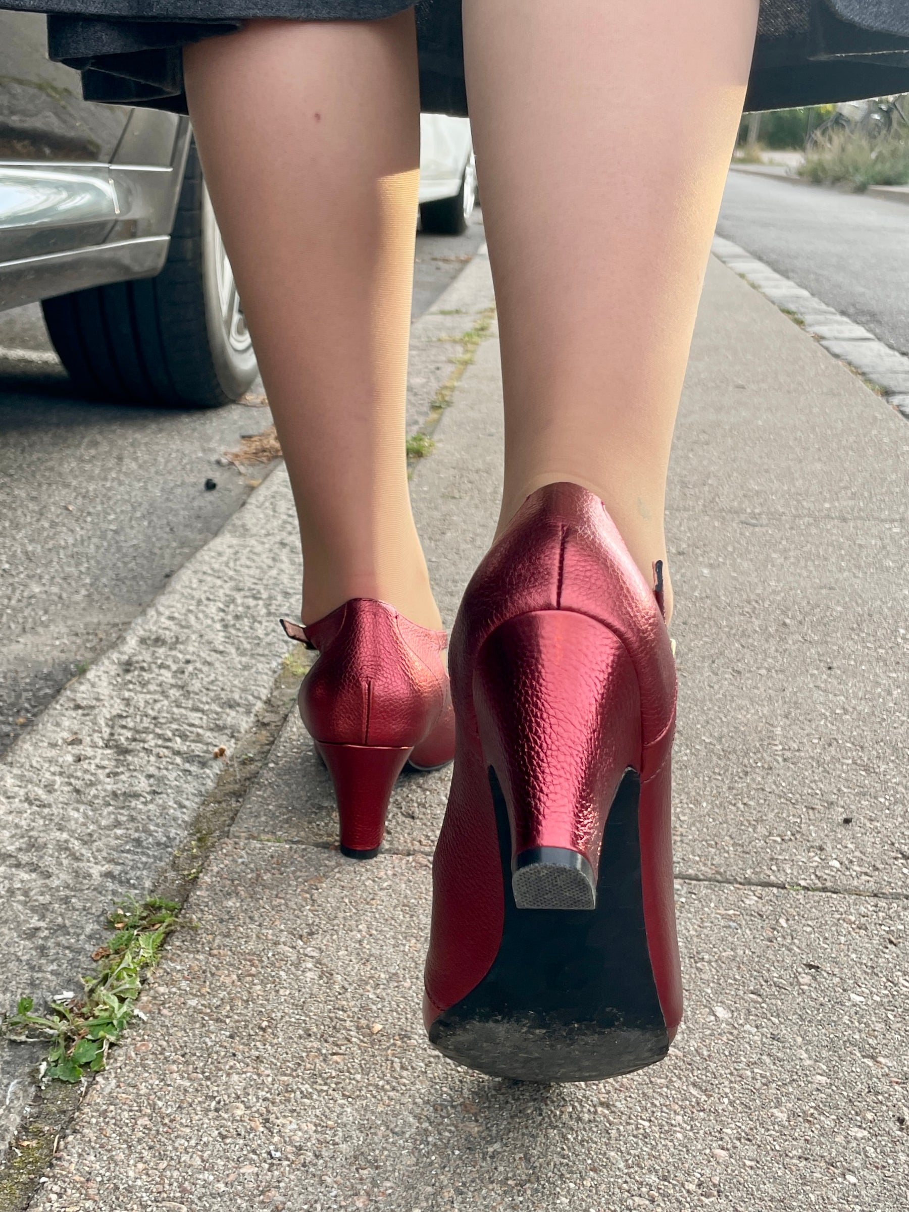 Ava Metallic Oxblood