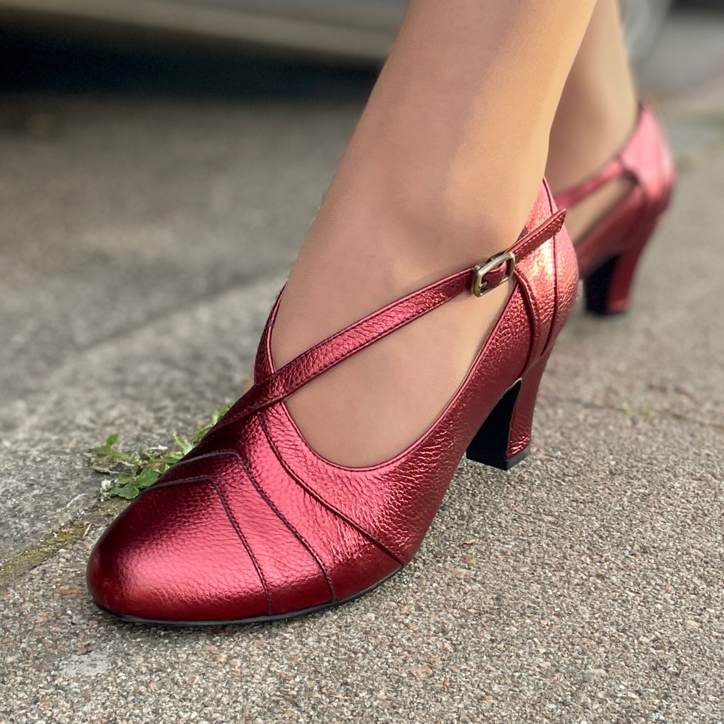 Ava Metallic Oxblood