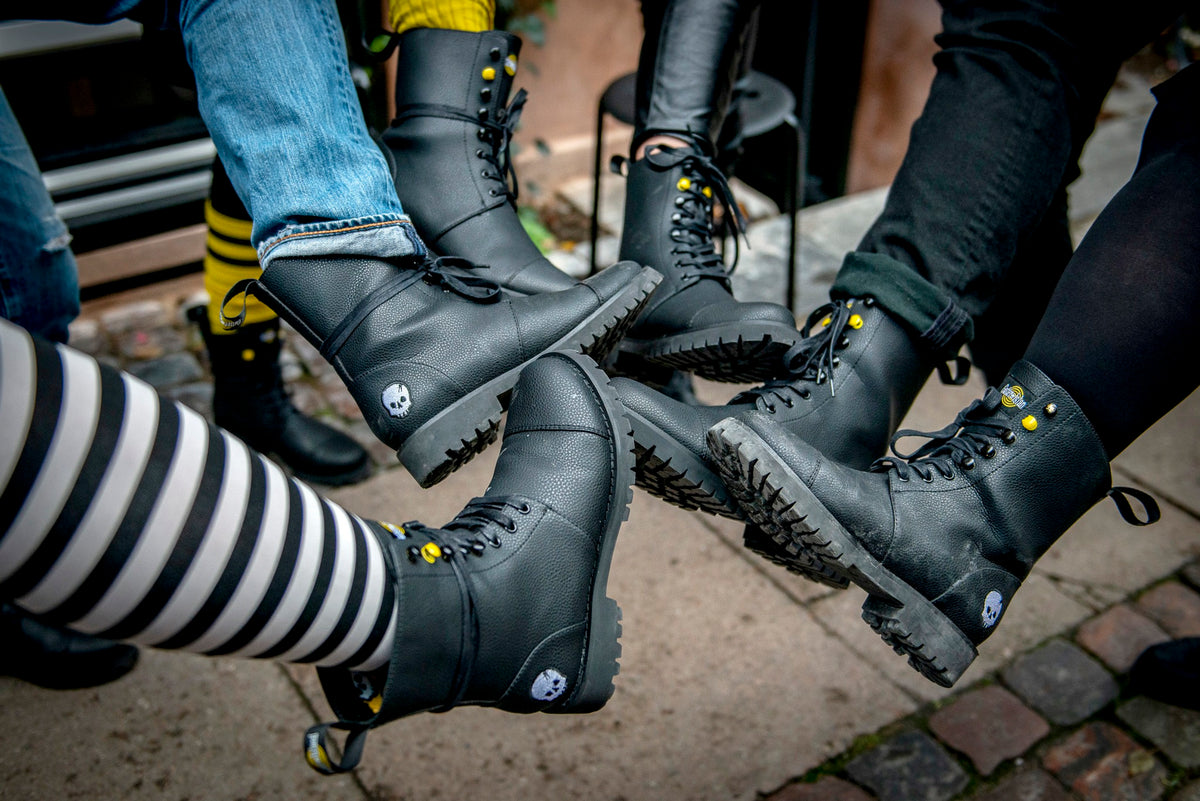 Shelly Gutter winter boots group photo