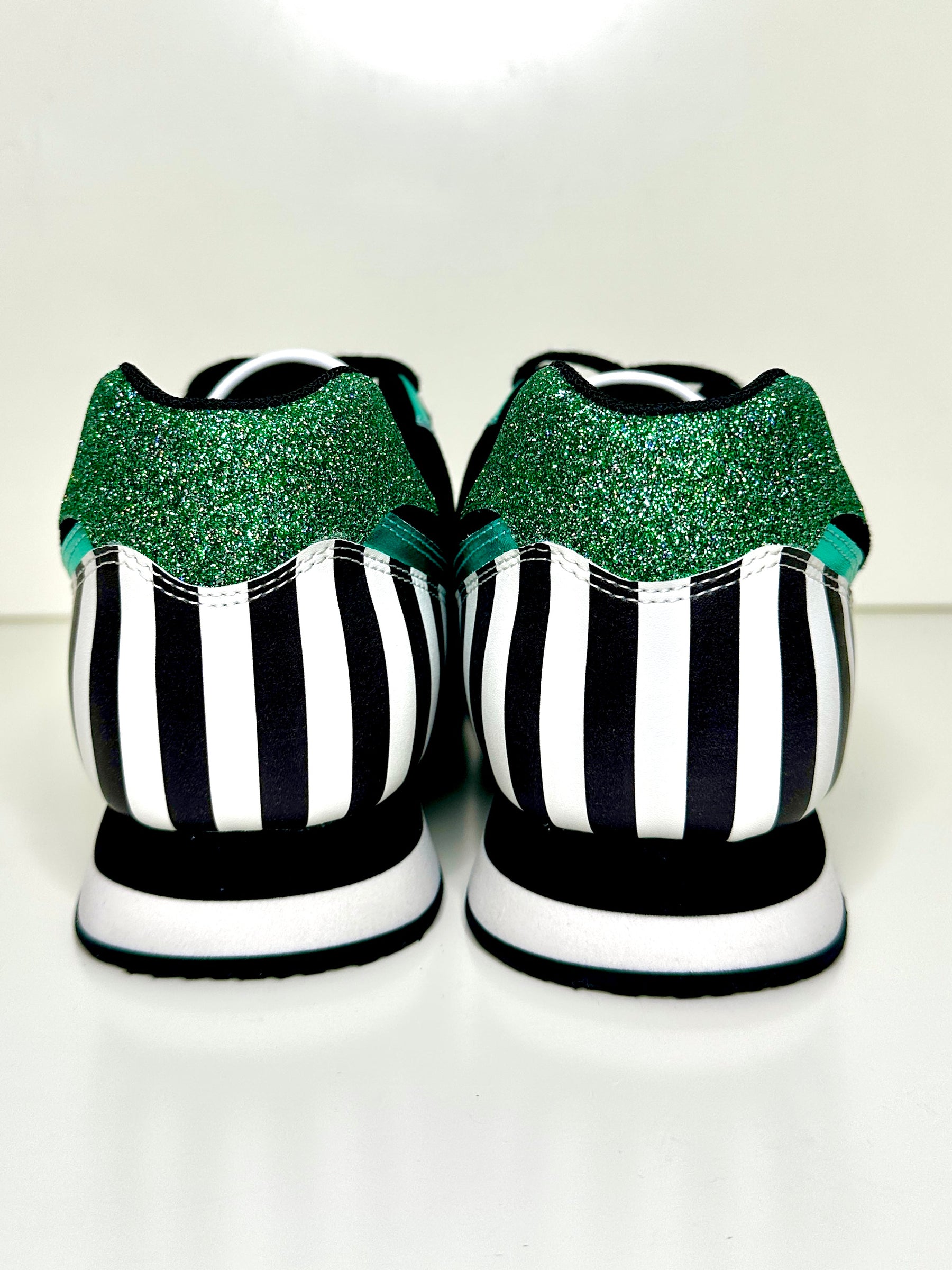 Serena | UNICORN Beetlejuice