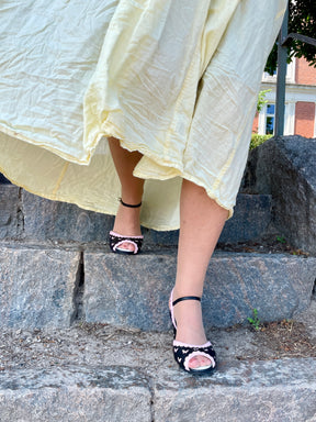 Ava Papilio