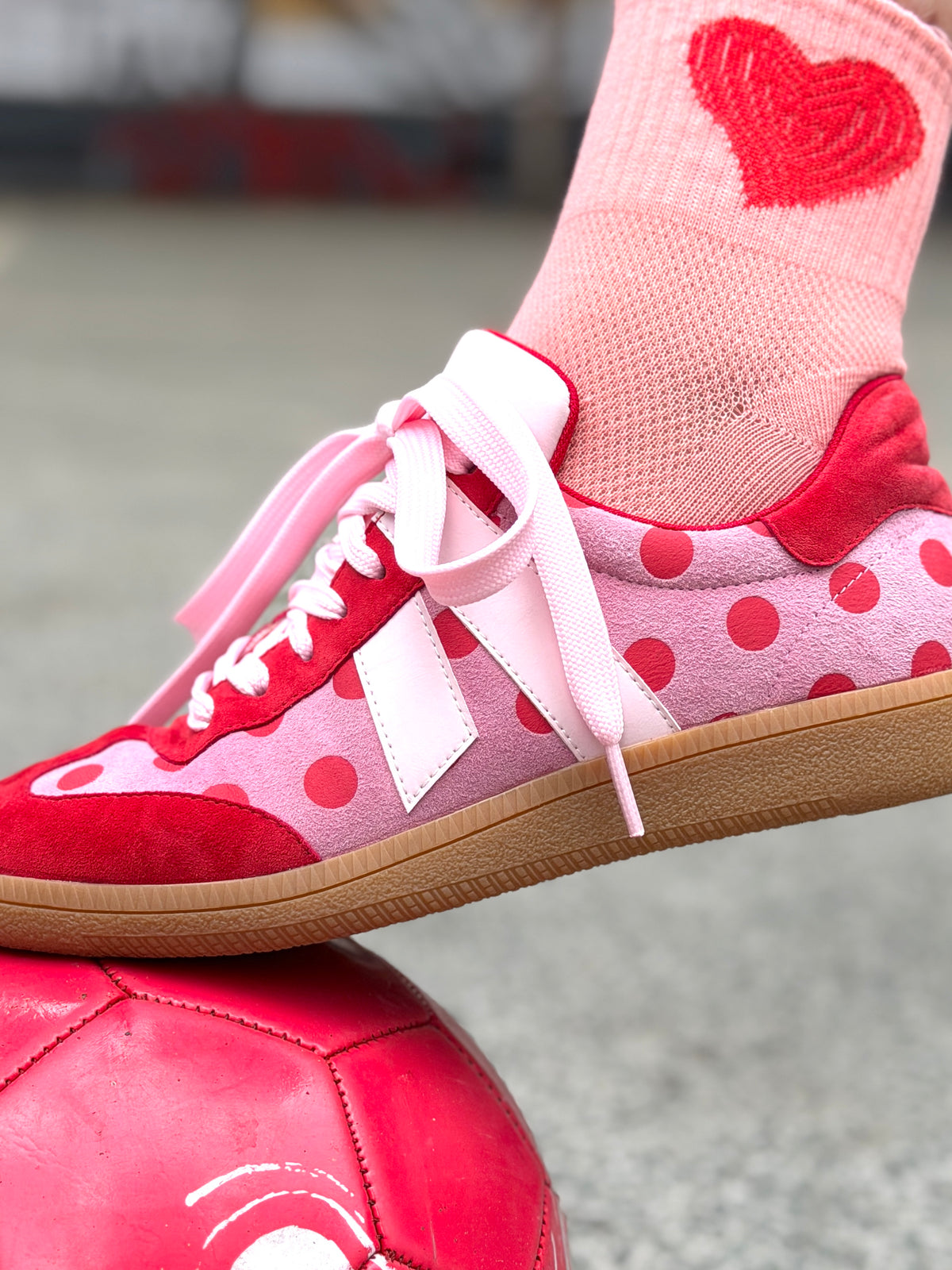 Parker sneaker - Blush - Baby pink suede and red embrodery dots.