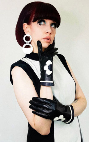 Black Daisy gloves