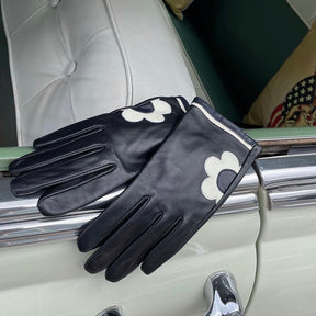 Black Daisy gloves