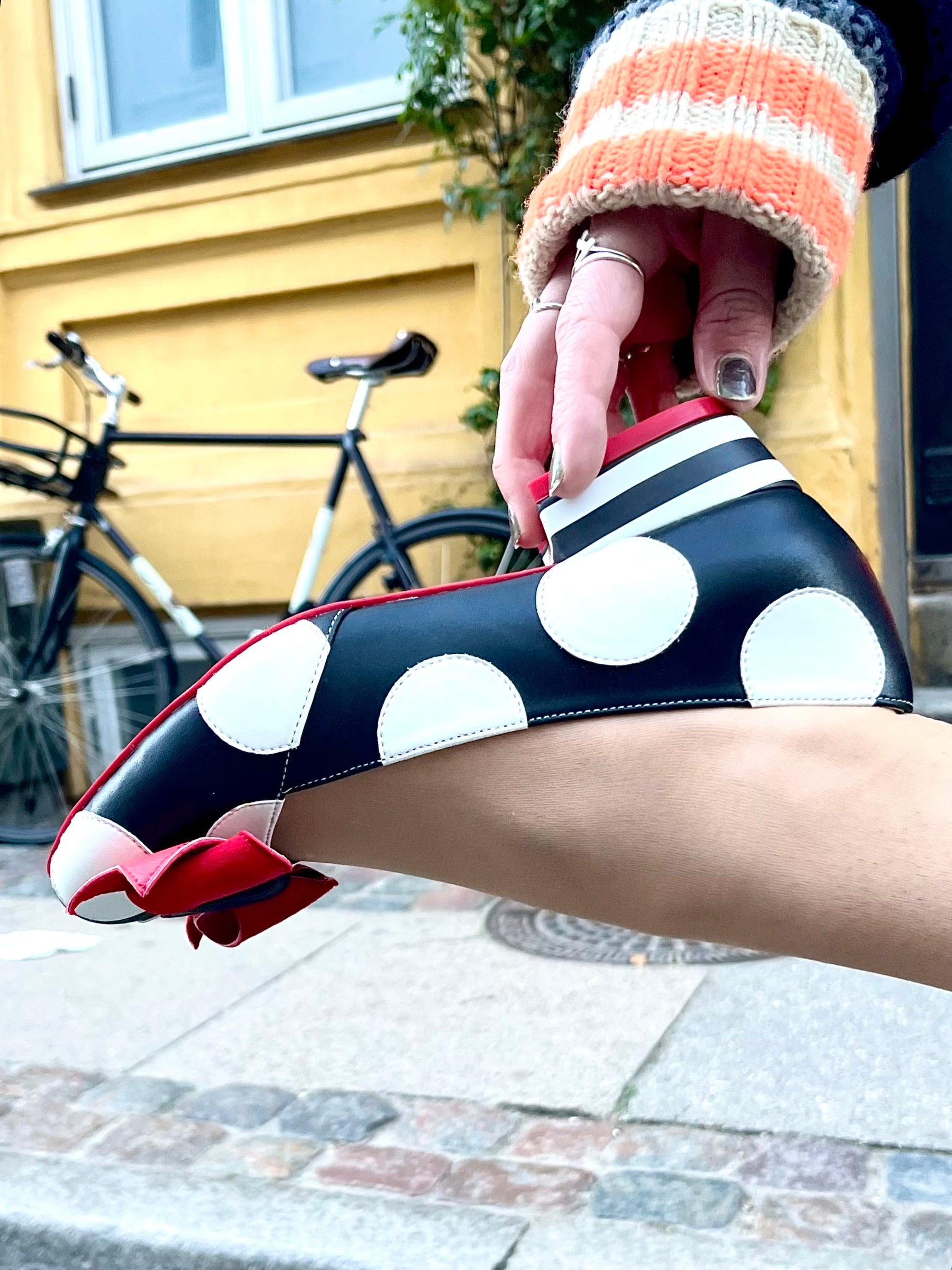 Alice Big Dots