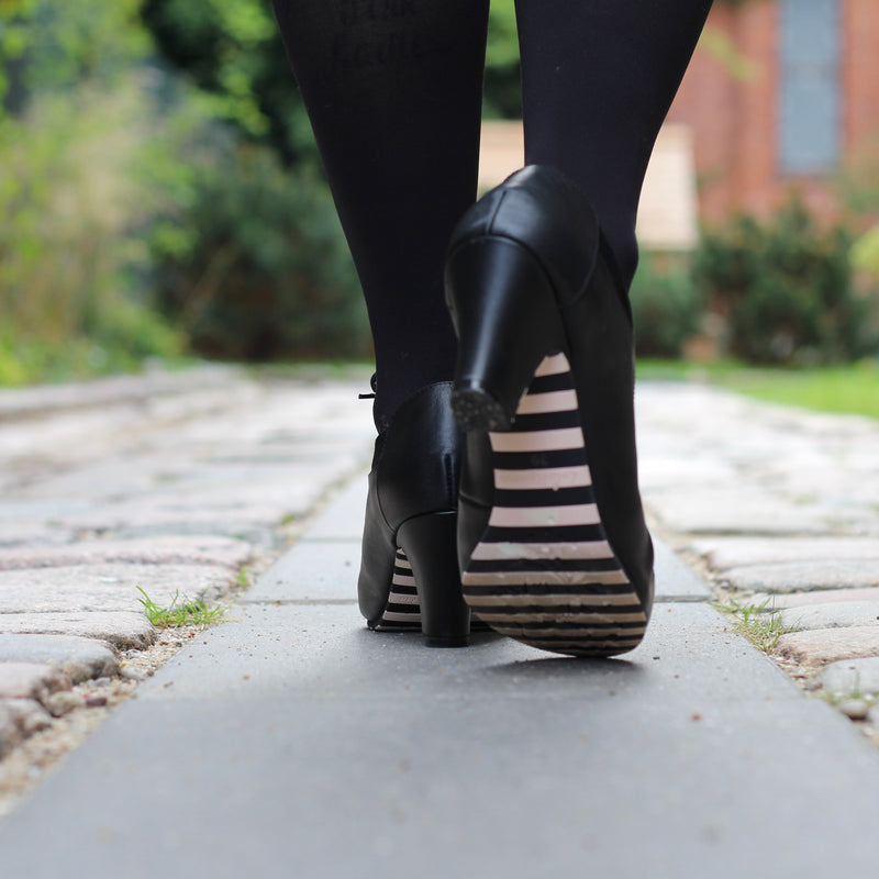 Lola Ramona Ava Jet Black Leather Suede Pumps 38 Delivery dec