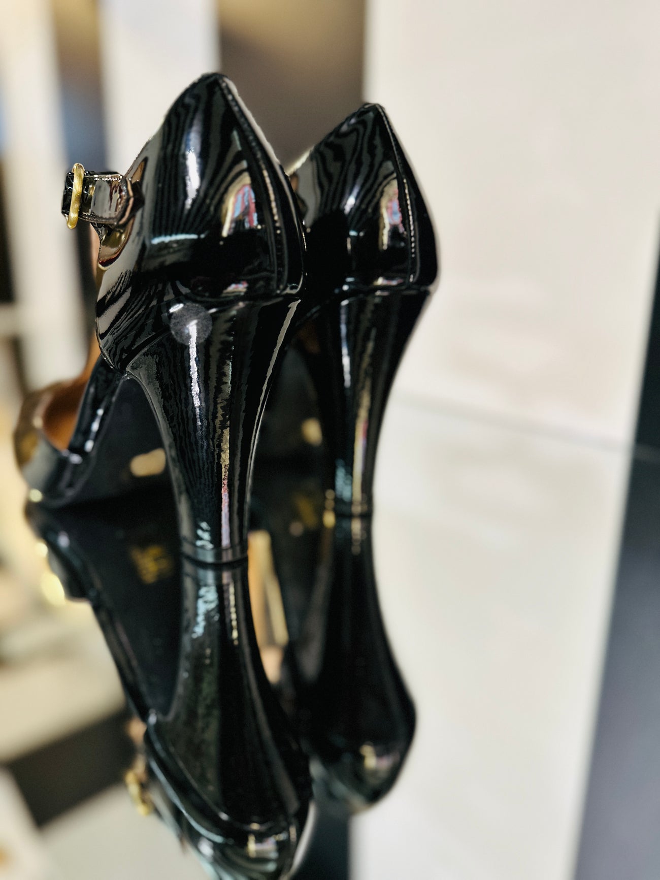 Top Vintage x Lola Ramona | June | Black patent leather heel with ankle ...