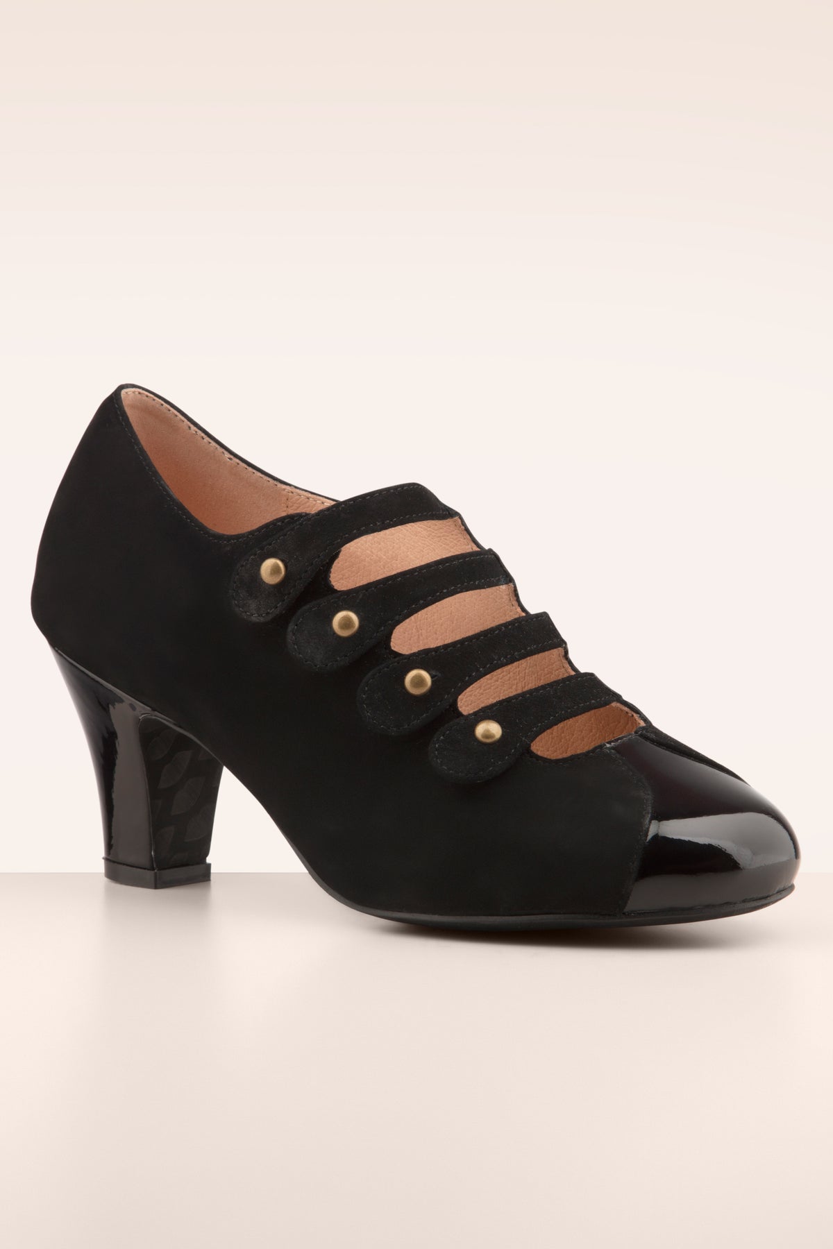 Ava Monochrome pump