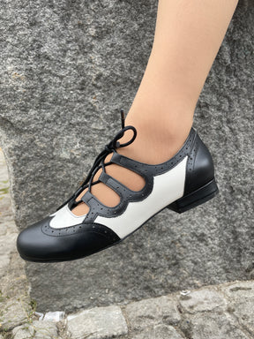 Penny Timeless Steps Brogue