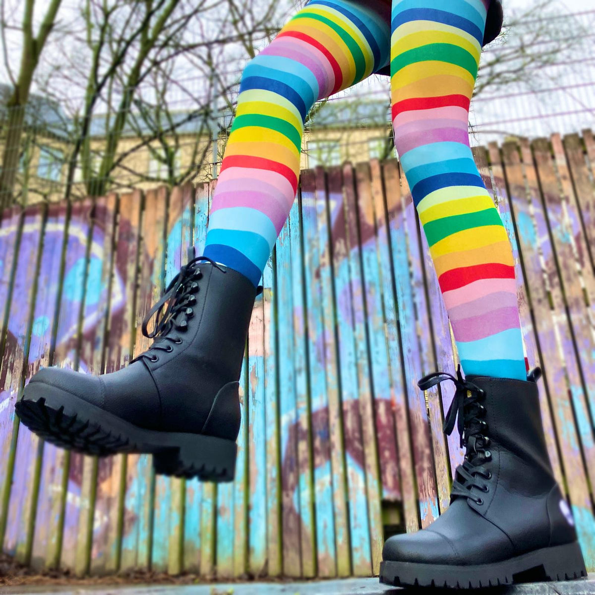 Socks - Fun Meets Feet. - Lola Ramona