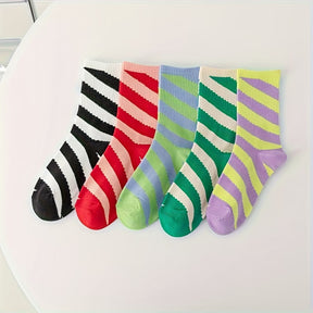 Black & White Stripey - Mid Leg Socks