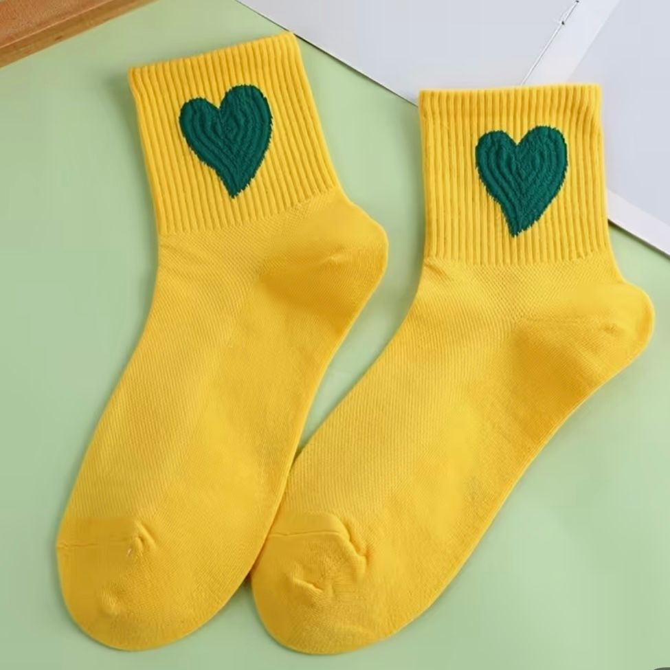 Hearts Yellow - Mid Leg Socks