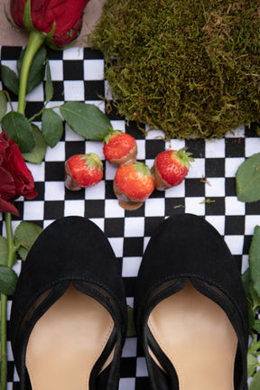 June Divine Decadence - Black / Mesh