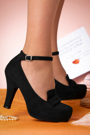 Angie Aveline black pump