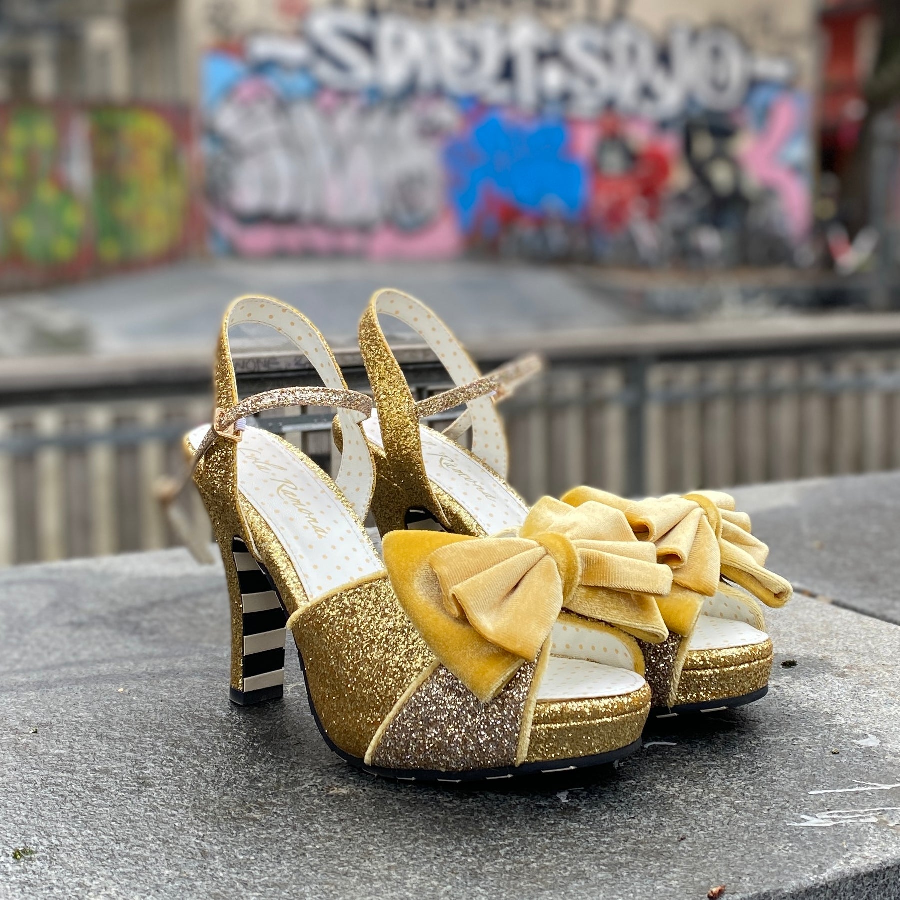 Angie Glitter Lola Ramona - Main Image