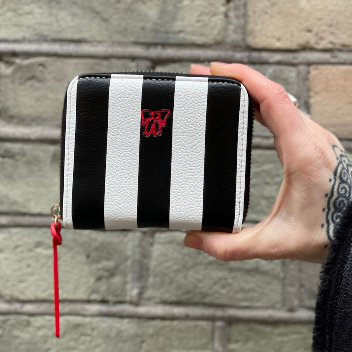 Waletta Stripe