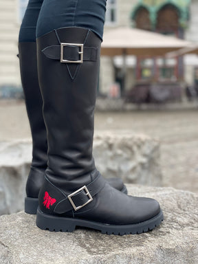 Shelly Biker boots in action