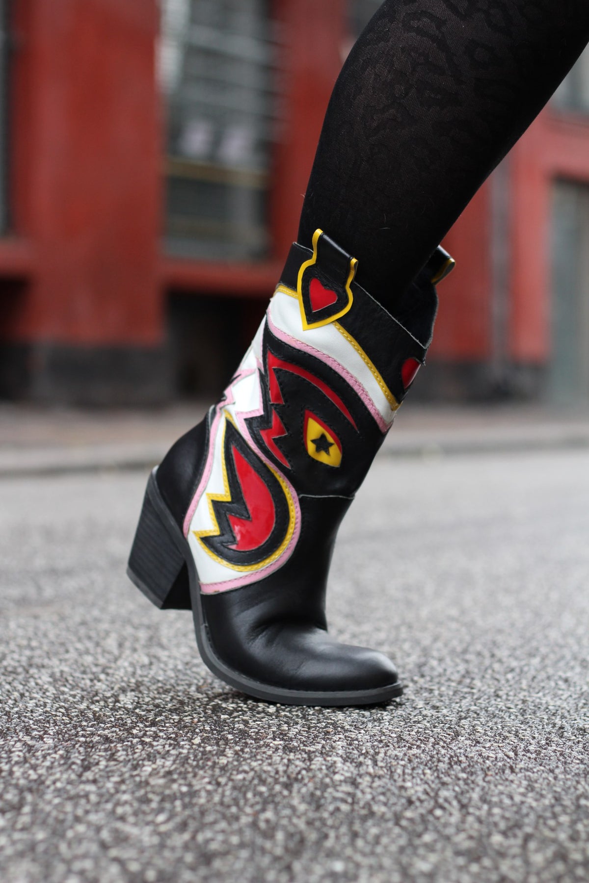 Store mini boliger Lola Ramona | Designer boots for women | Heeled and flat, slip on or lace  up - Lola Ramona